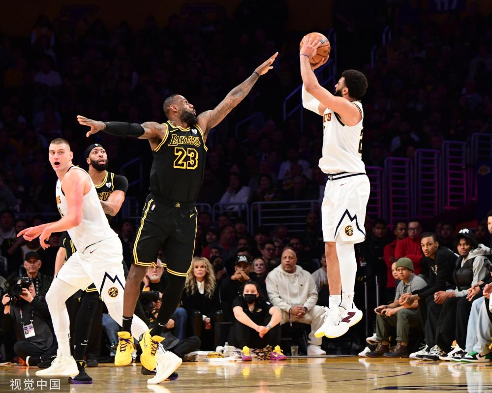 以大比分获 以大比分获