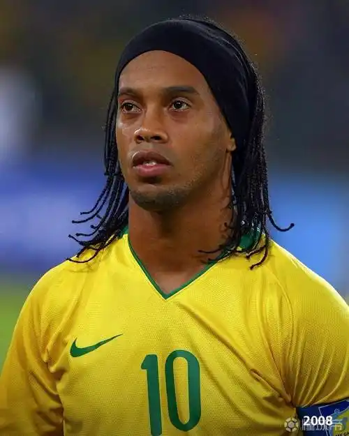 现在他对孔 现在他对孔