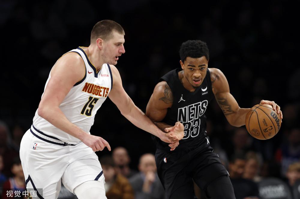 期待未来更 期待未来更